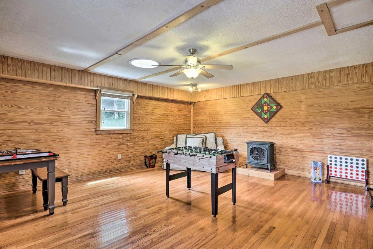 Charming Mills River Home With Porch And Yard! Exterior foto
