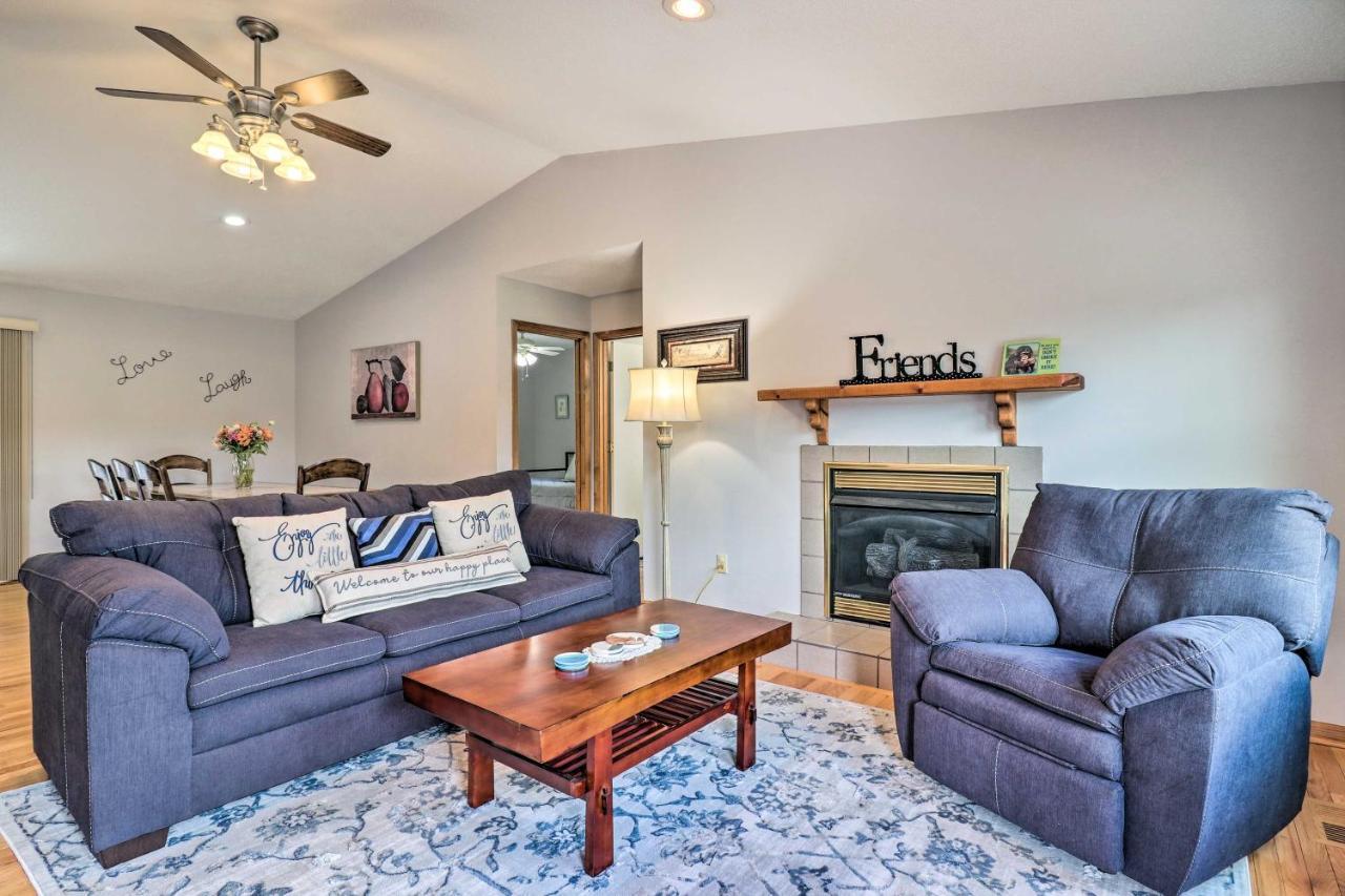 Charming Mills River Home With Porch And Yard! Exterior foto